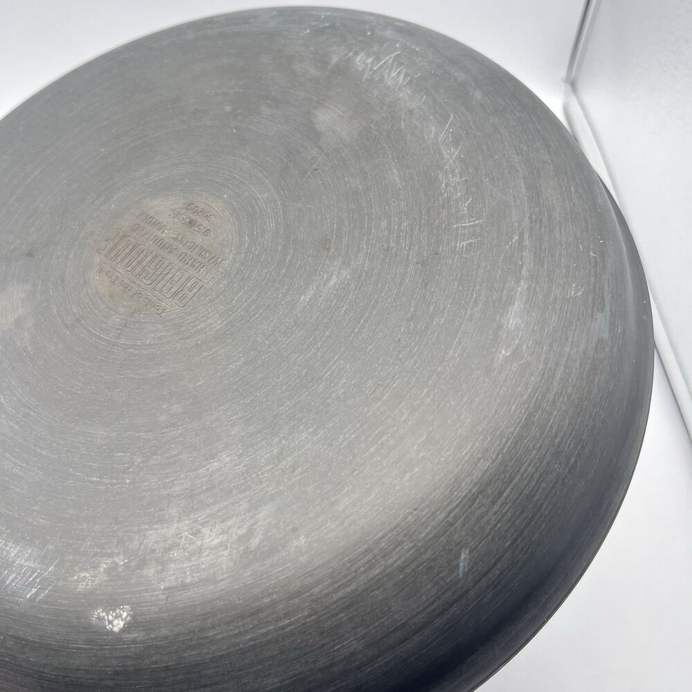 Belgique 9.5 inch Skillet Hard Anodized - Picture 8 of 16